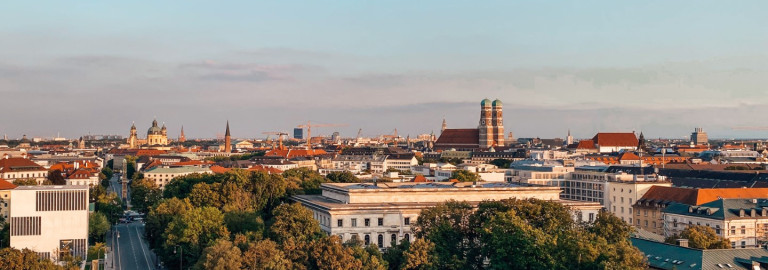 Areal view of downtwn Munich from Königsplatz looking at Frauenkirche.